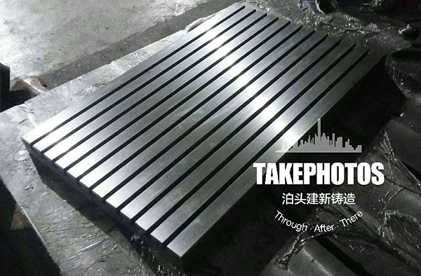 鑄鐵平臺(tái)的硬度的重要性